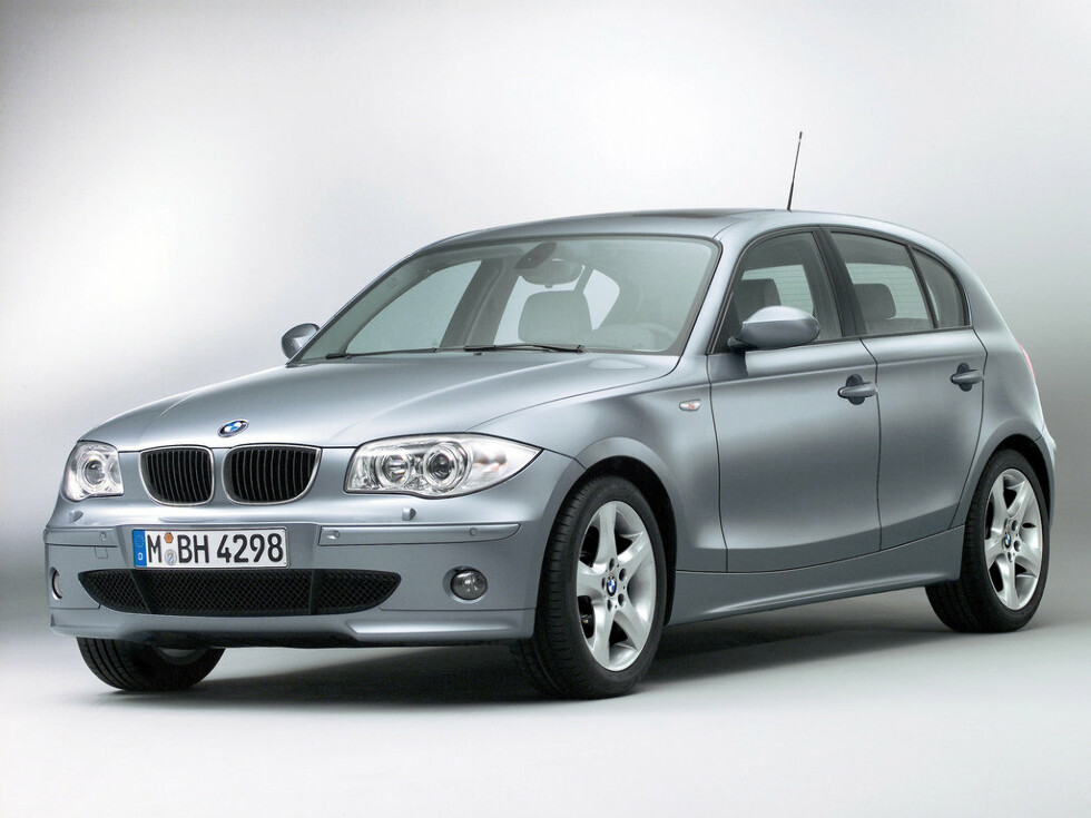 Коврики текстильные "Классик" для BMW 1-Series I (хэтчбек 5 дв / E87) 2004 - 2007, темно-серые, 4шт.